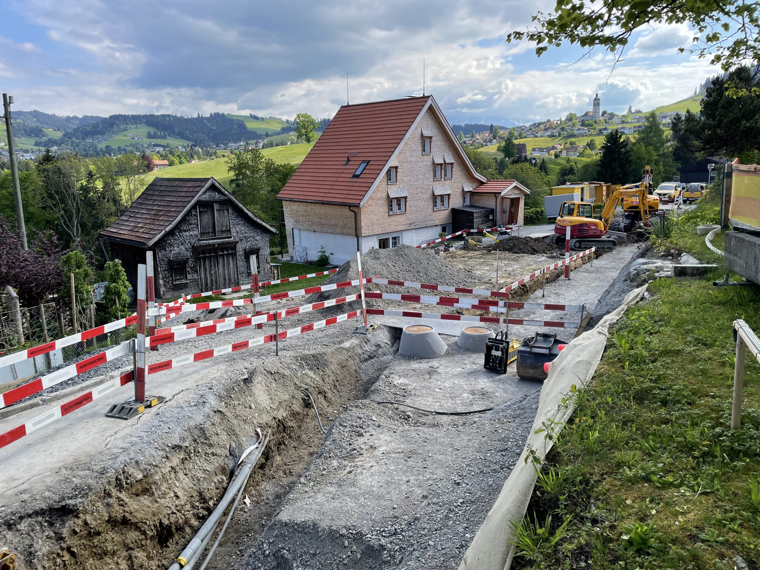 Aushubarbeiten für die Wasserleitung