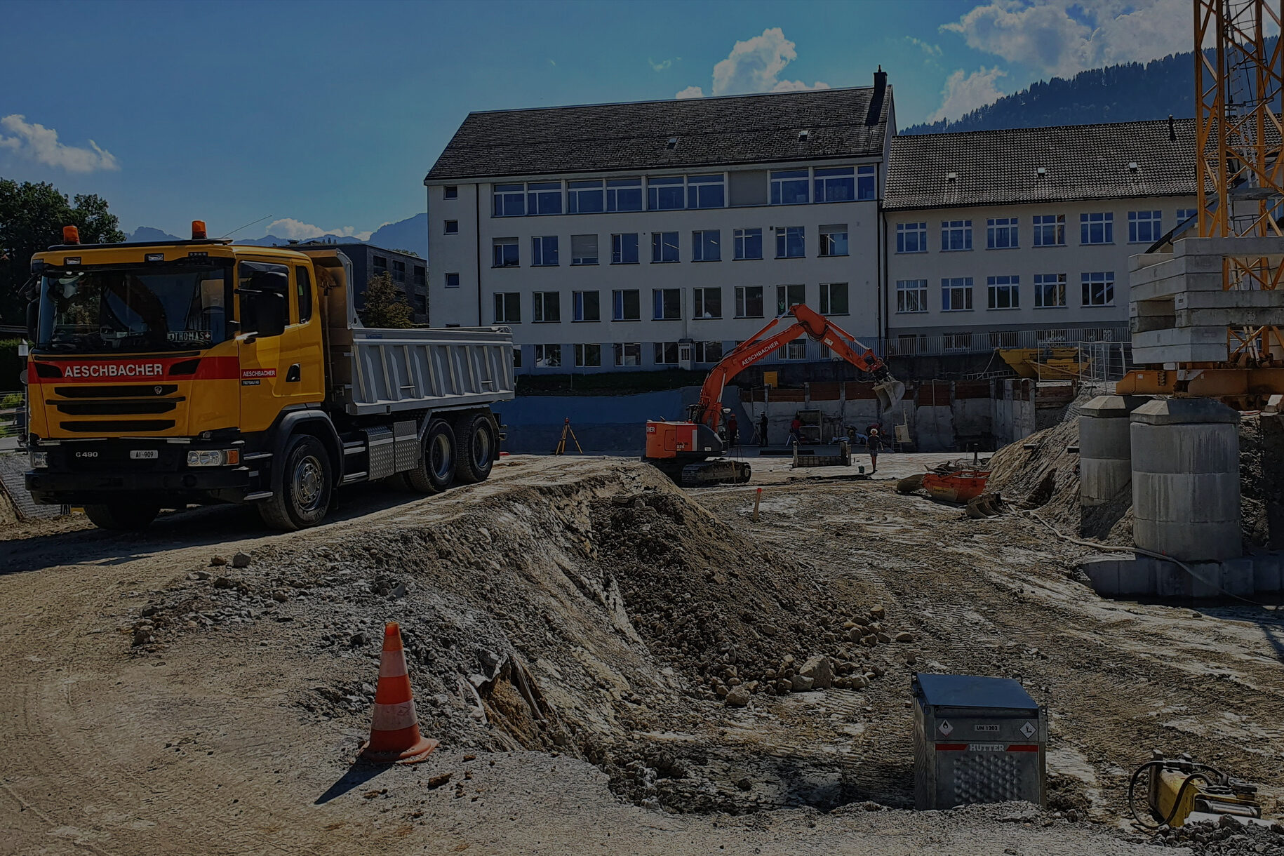 Scania G490 Aushub abführen