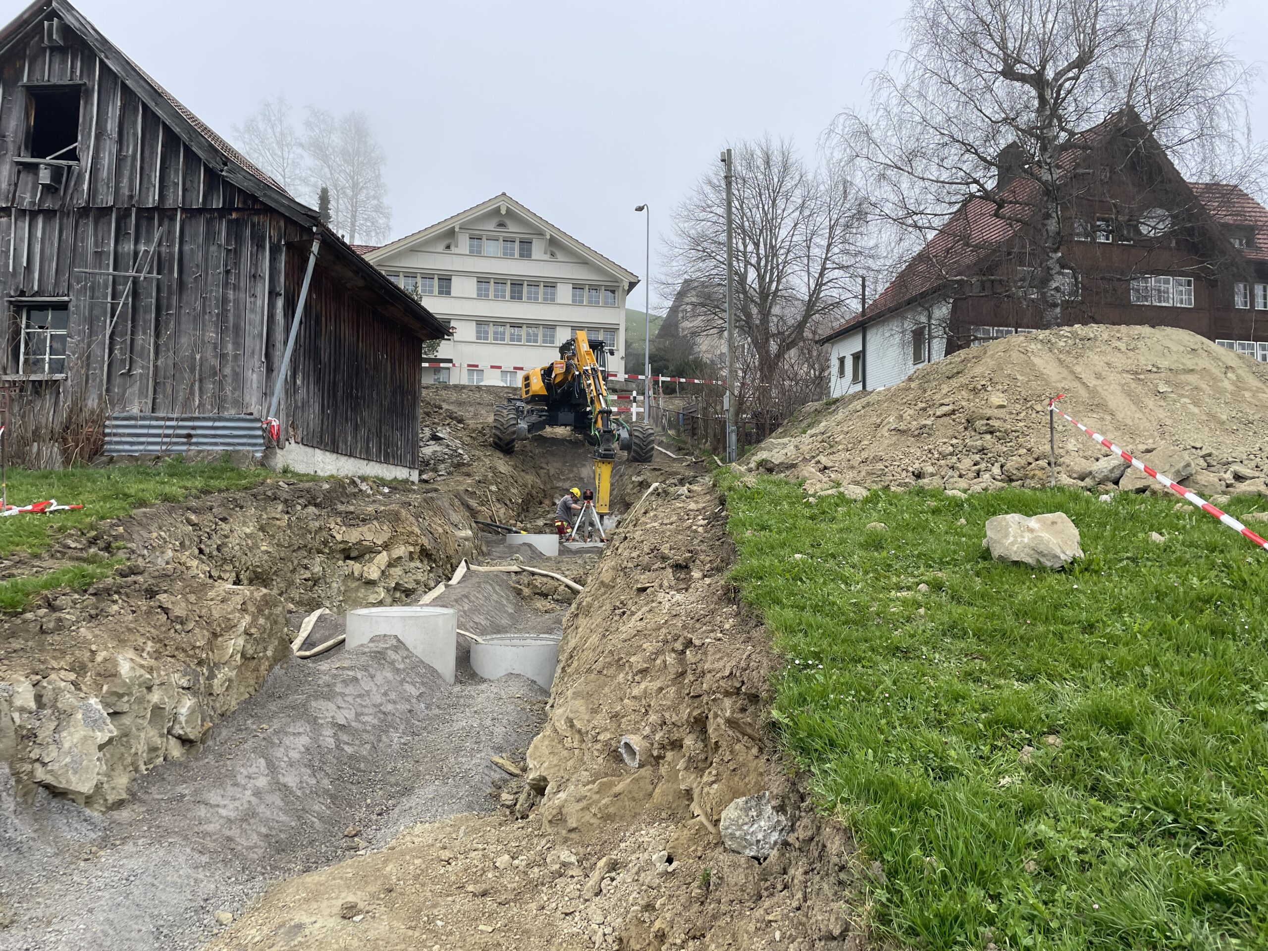 Spitzarbeiten mit Schreitbagger
