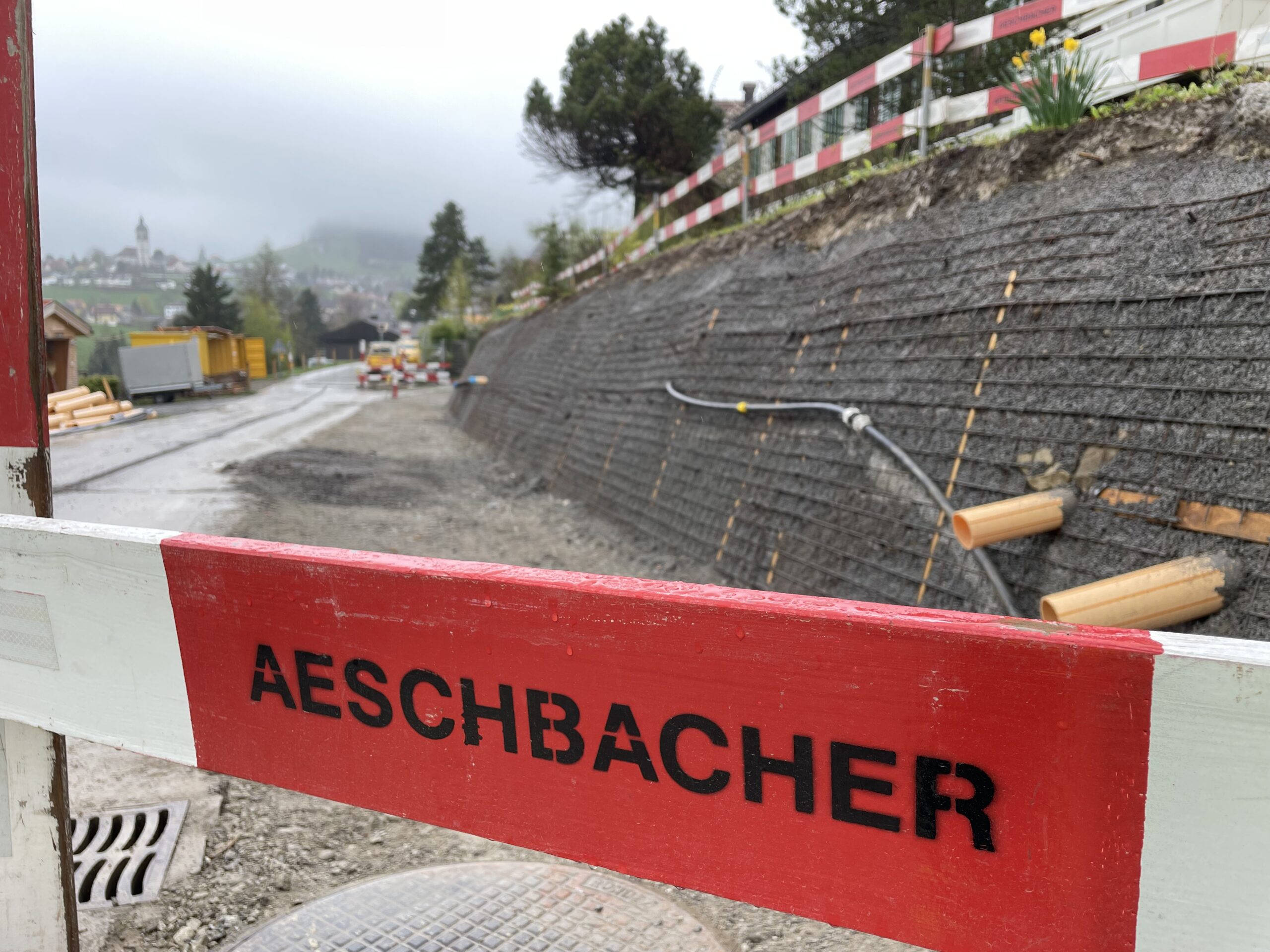 Böschungssicherung Natursteinmauer